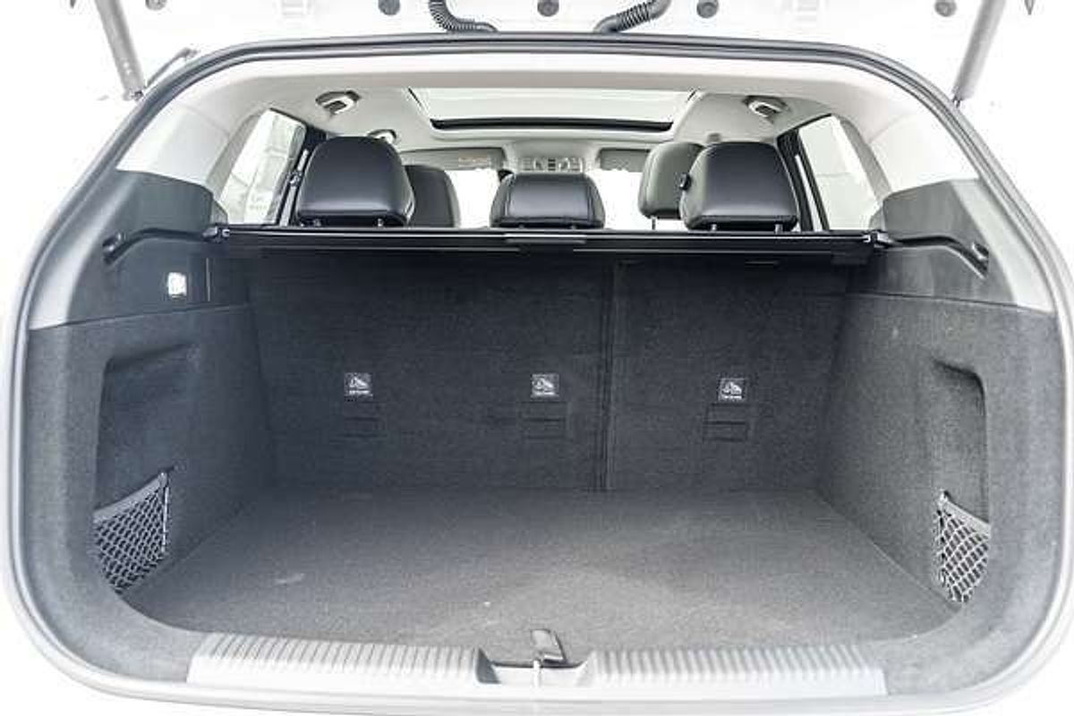 2025 MG HS Super Hybrid Essence AS33P