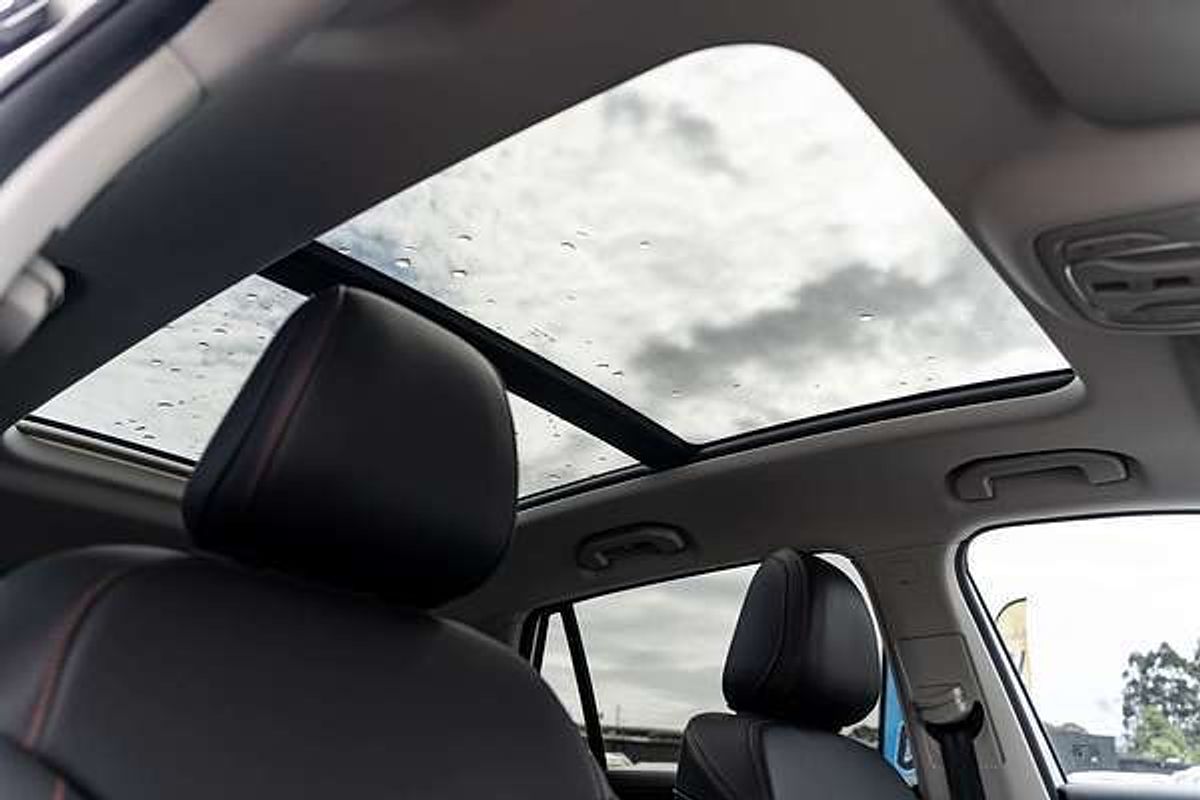 2025 MG HS Super Hybrid Essence AS33P