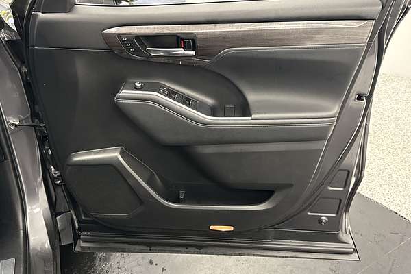 2022 Toyota Kluger Grande GSU75R
