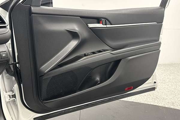 2021 Toyota Camry Ascent AXVH70R
