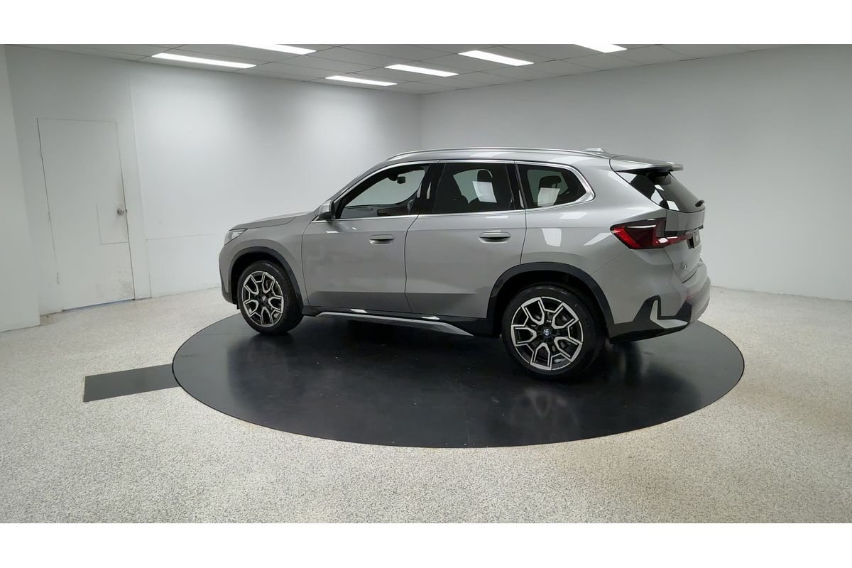 2023 BMW X1 xDrive20i U11
