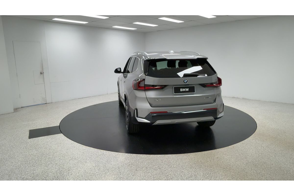 2023 BMW X1 xDrive20i U11