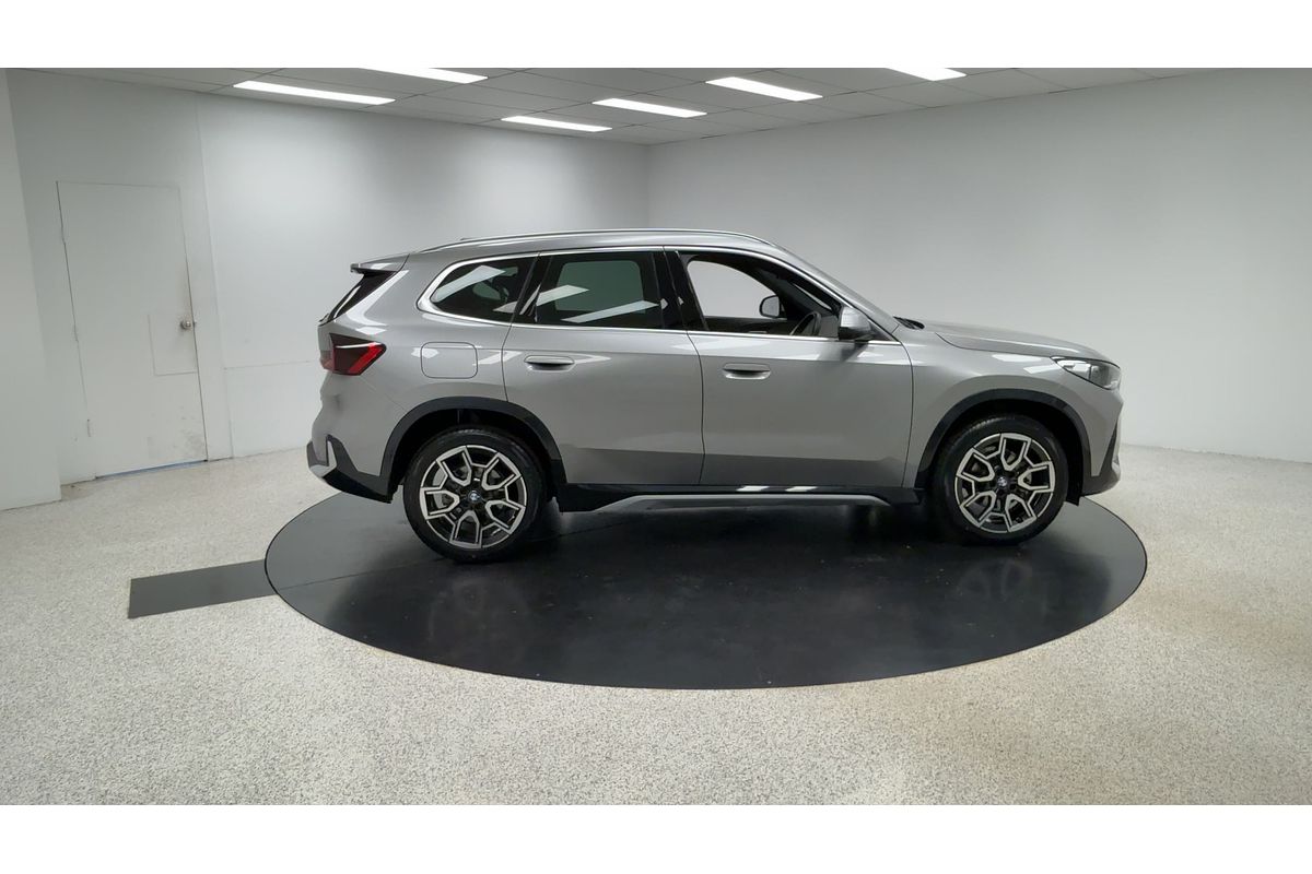 2023 BMW X1 xDrive20i U11