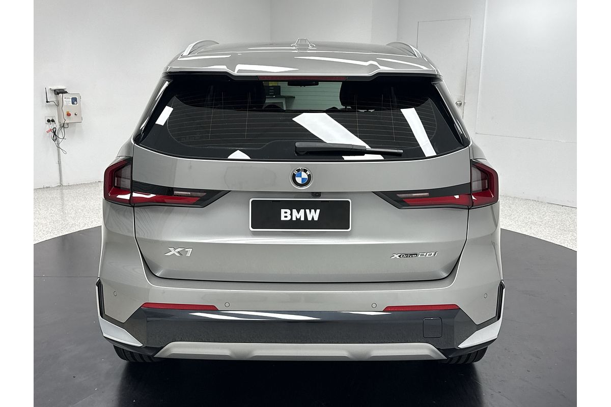2023 BMW X1 xDrive20i U11