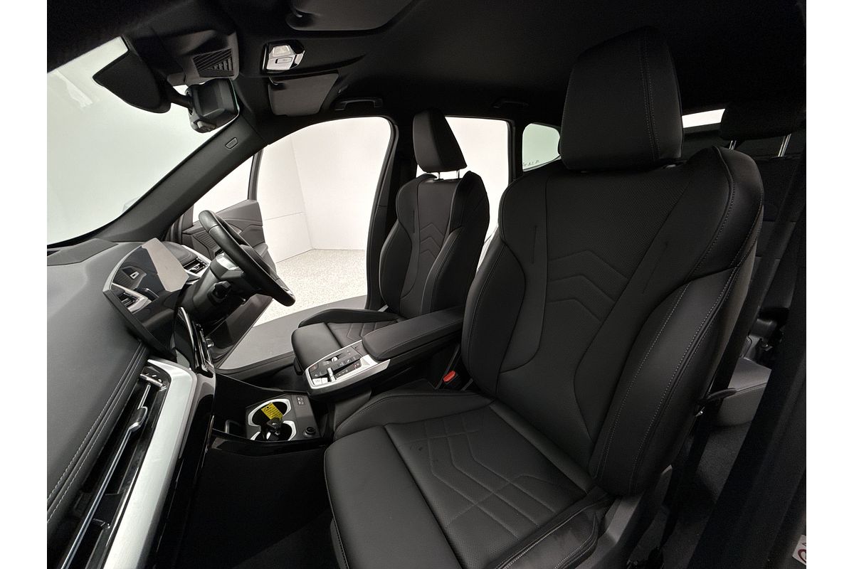 2023 BMW X1 xDrive20i U11