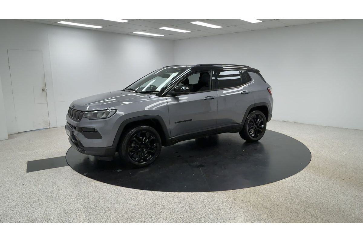 2023 Jeep Compass Night Eagle M6