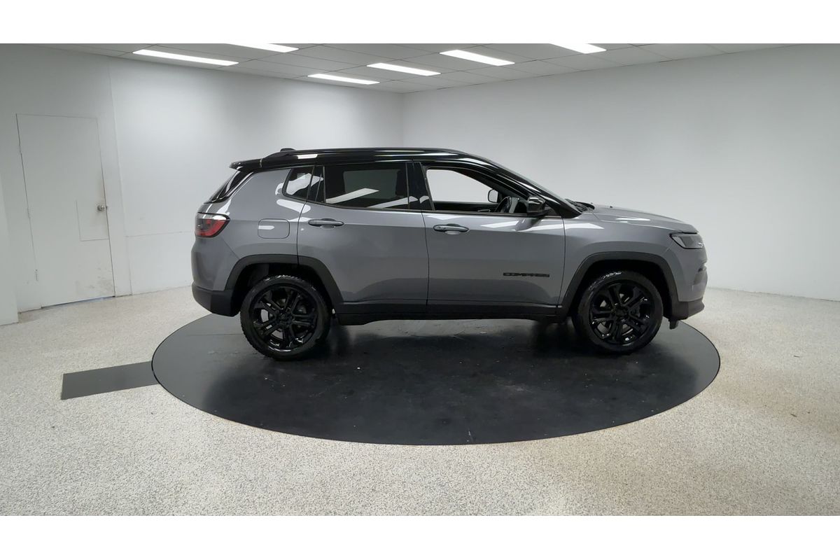 2023 Jeep Compass Night Eagle M6