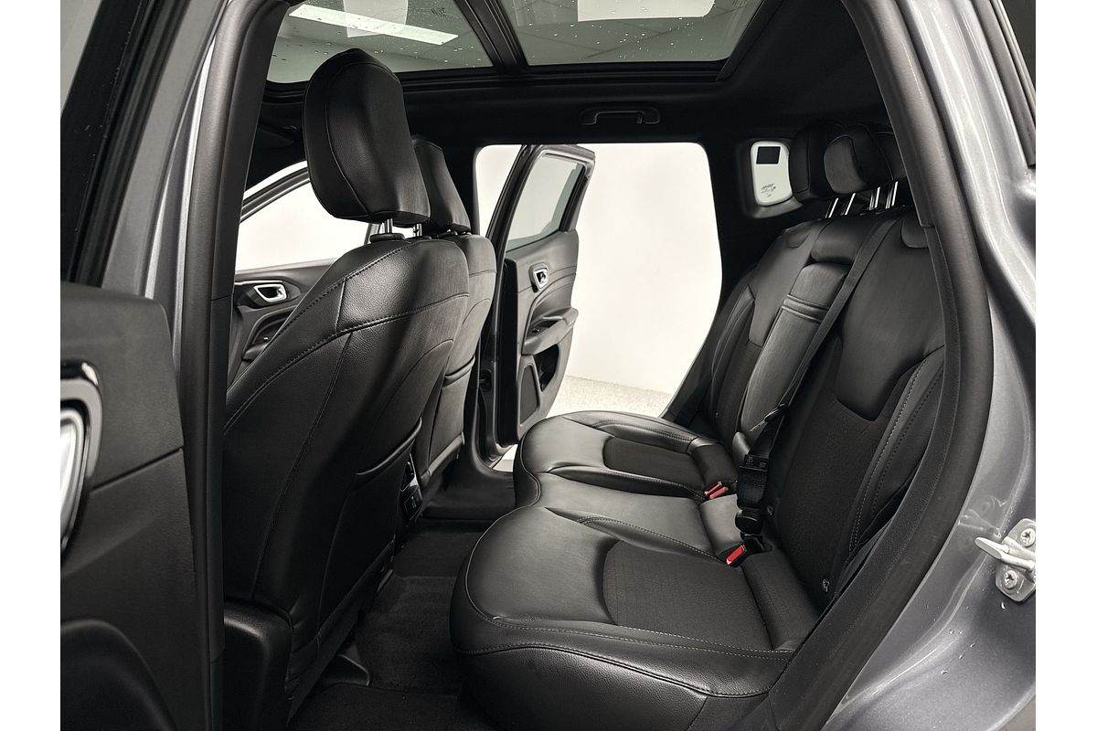 2023 Jeep Compass Night Eagle M6