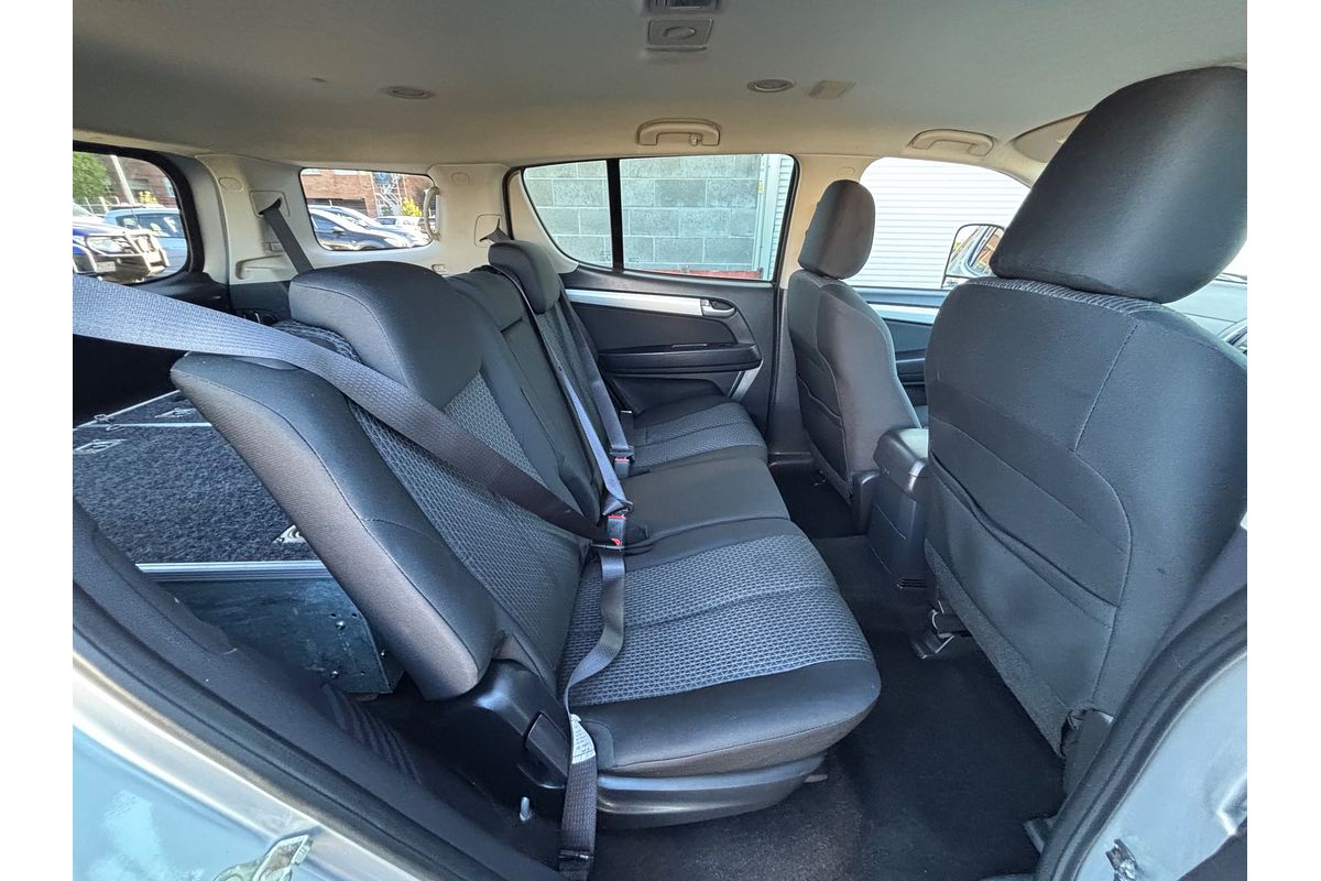 2017 Isuzu MU-X LS-U