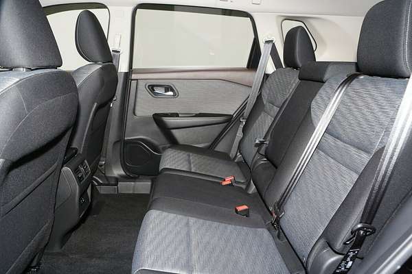 2024 Nissan X-TRAIL ST T33