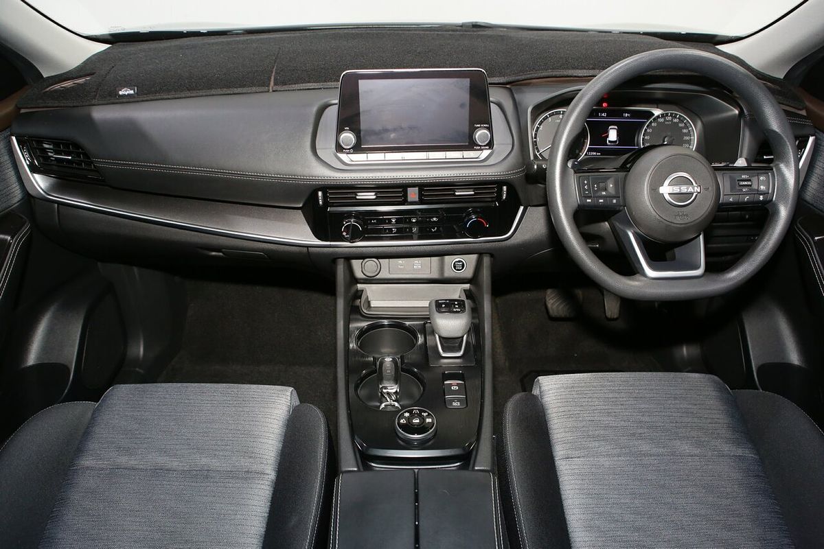 2024 Nissan X-TRAIL ST T33