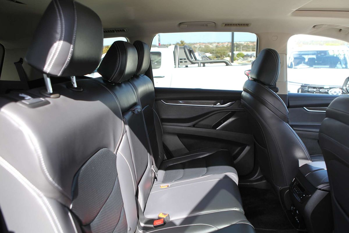 2024 LDV D90 Executive SV9A