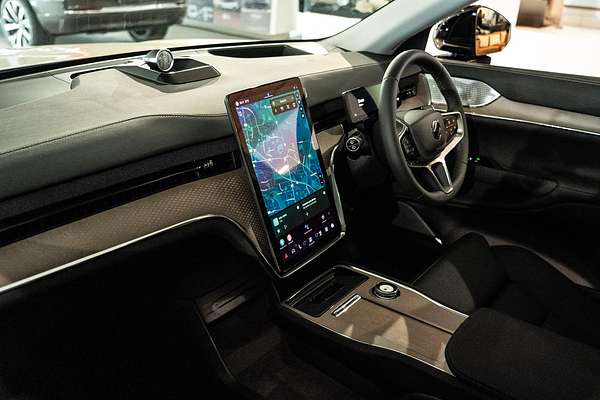 2025 Volvo EX90 Plus Twin Motor