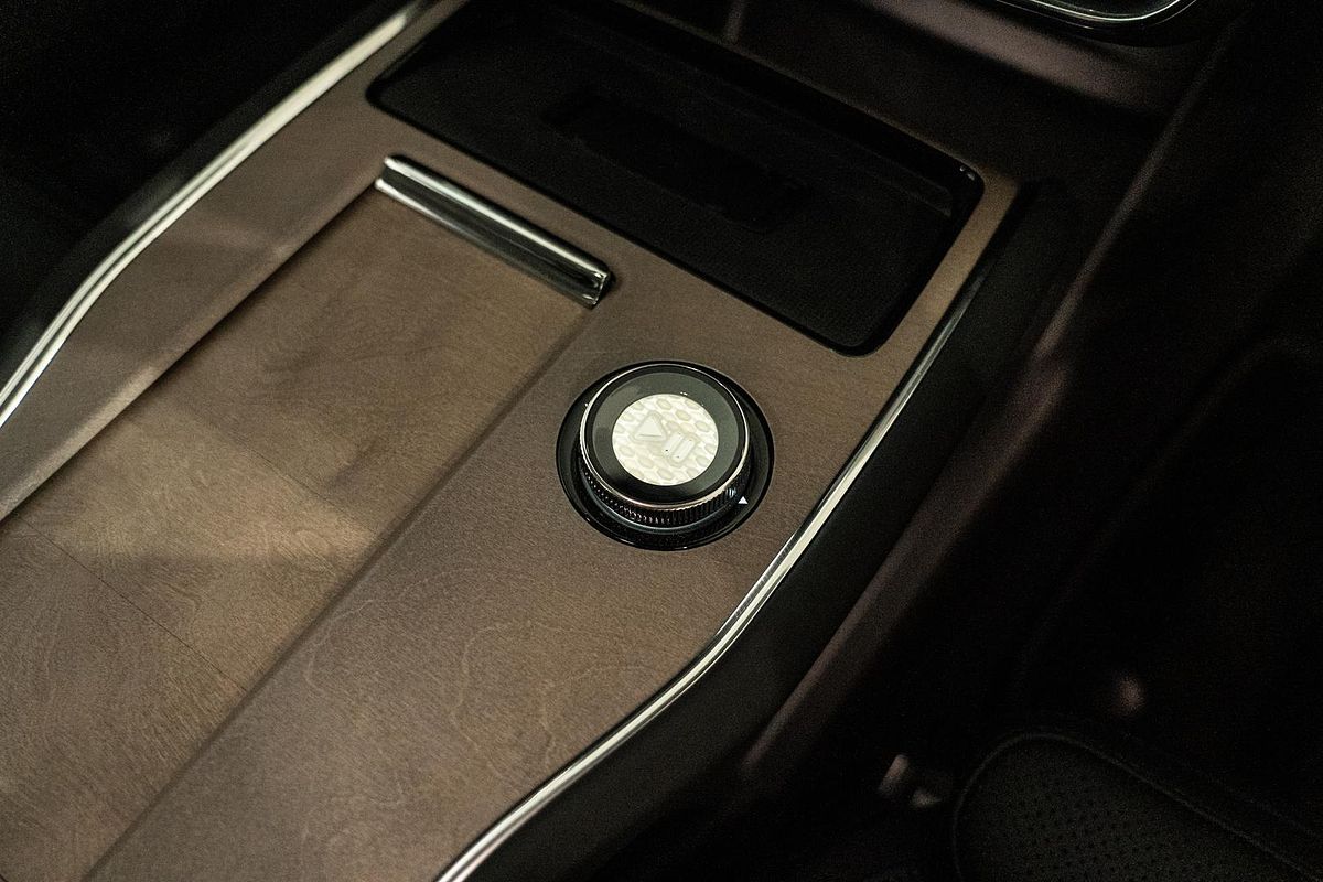 2025 Volvo EX90 Plus Twin Motor