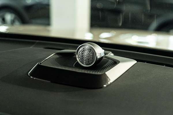 2025 Volvo EX90 Plus Twin Motor