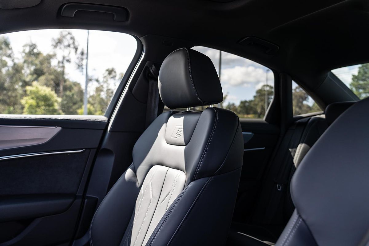 2025 Audi A6 45 TFSI S line C8