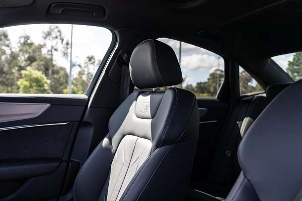 2025 Audi A6 45 TFSI S line C8