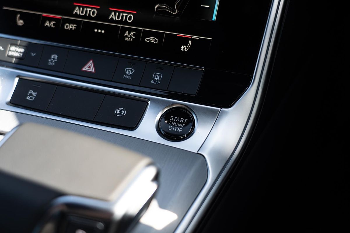 2025 Audi A6 45 TFSI S line C8