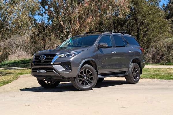 2022 Toyota Fortuner GXL GUN156R