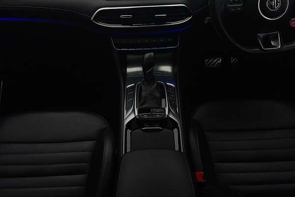 2022 MG HS Essence SAS23