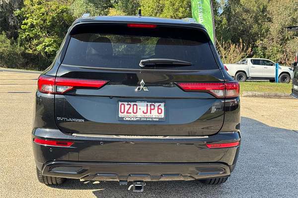 2023 Mitsubishi Outlander Black Edition ZM