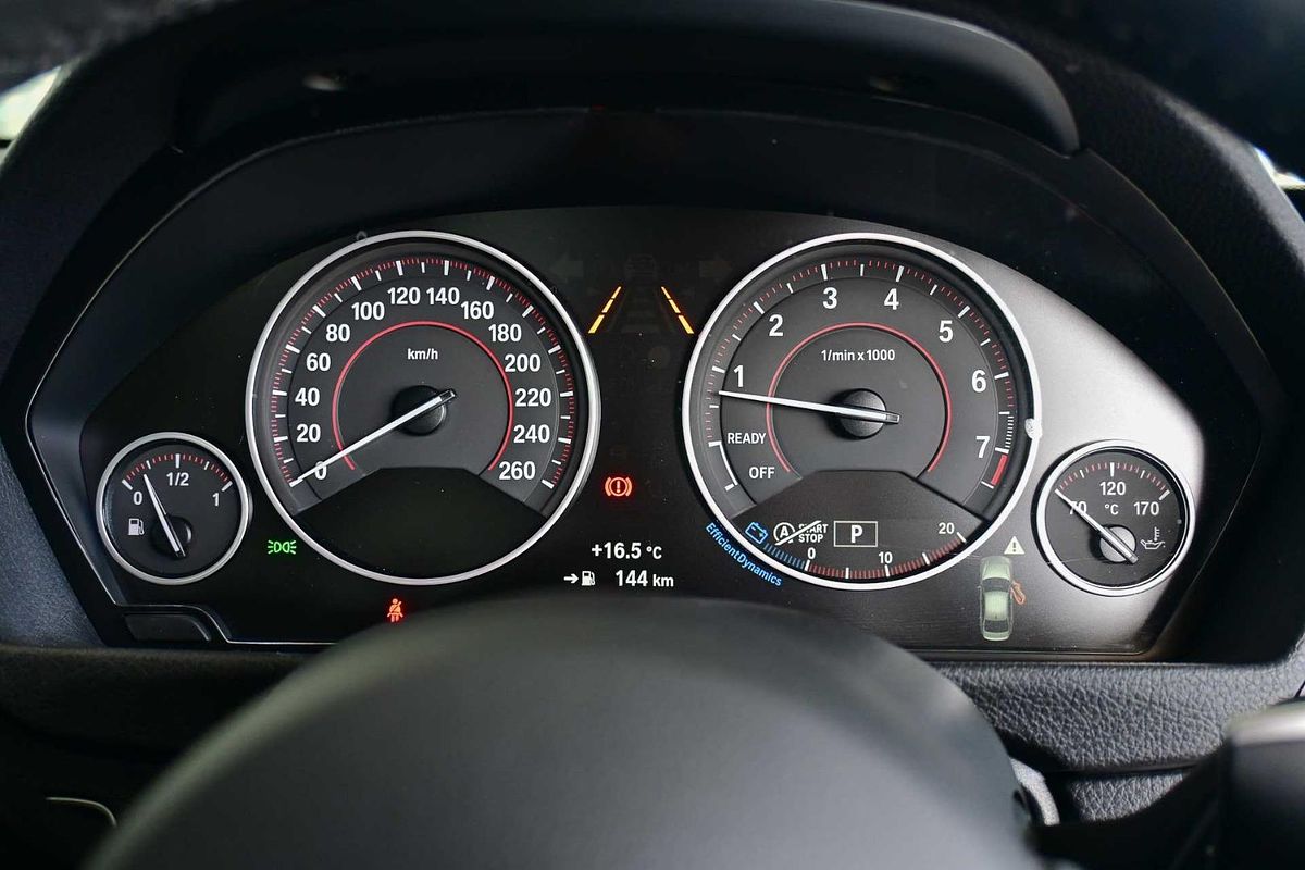 2017 BMW 3 Series 330i Sport Line F30 LCI