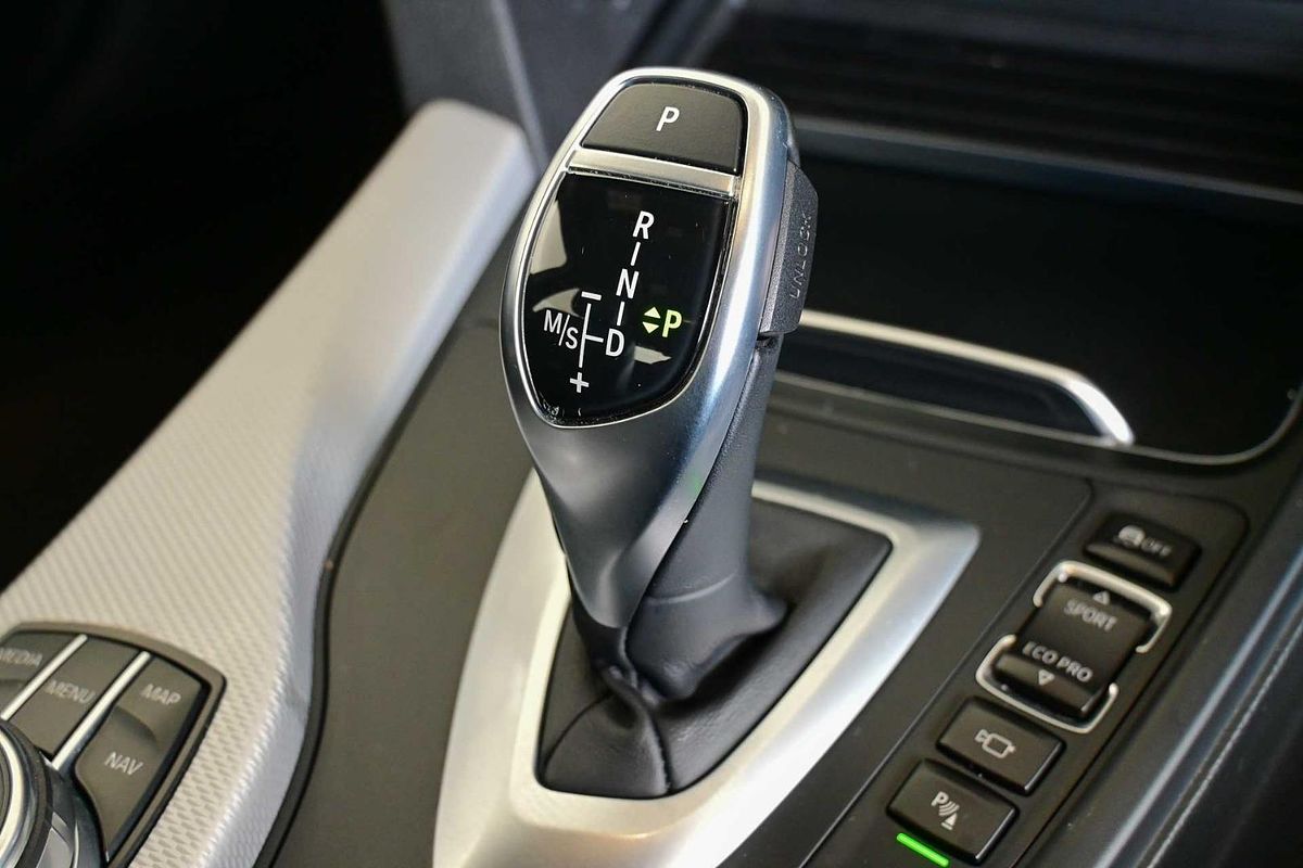 2017 BMW 3 Series 330i Sport Line F30 LCI