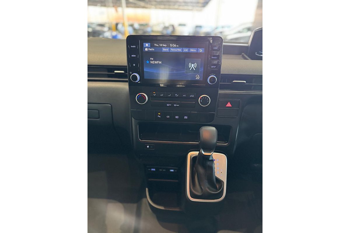 2023 Hyundai STARIA LOAD US4.V2