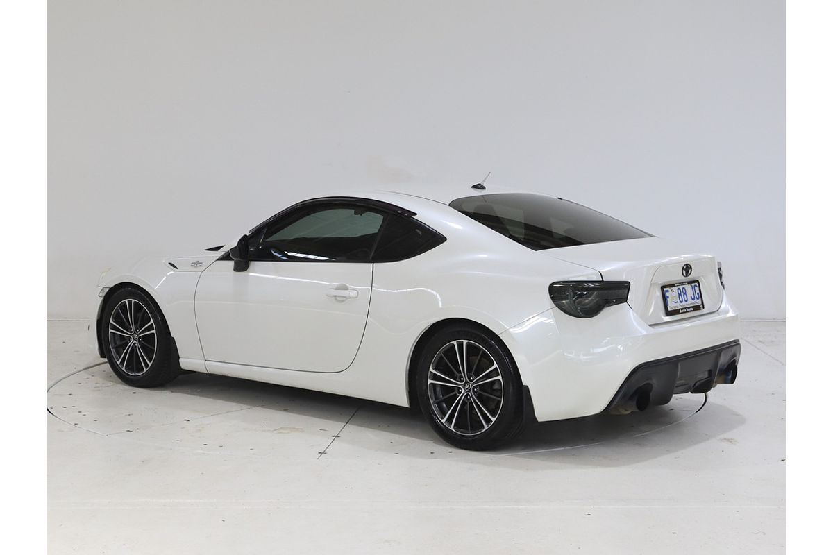 86 GTS 2.0L Petrol Manual Coupe 8078910 001