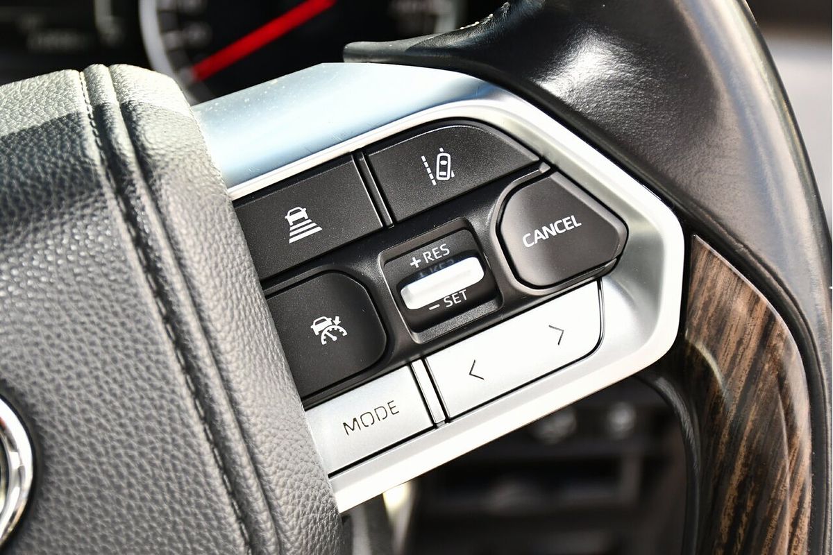 2021 Toyota Landcruiser VX FJA300R