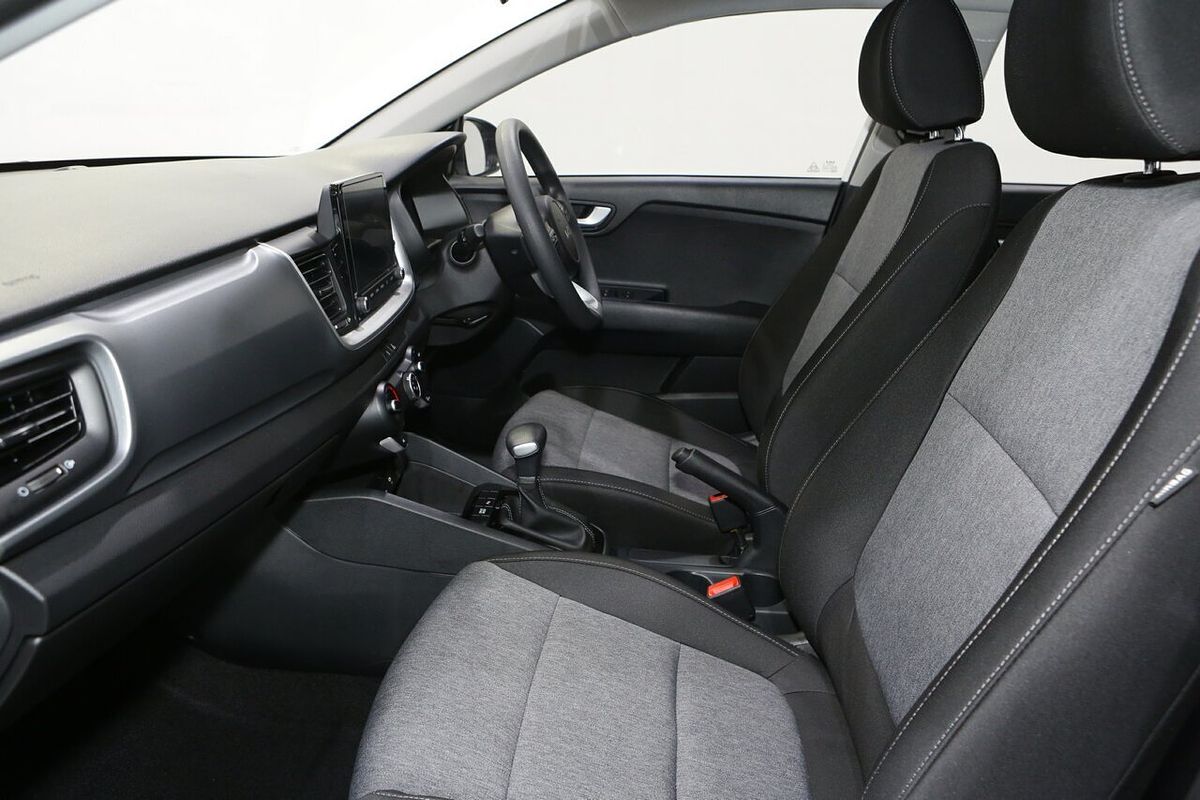 2024 Kia Stonic S YB
