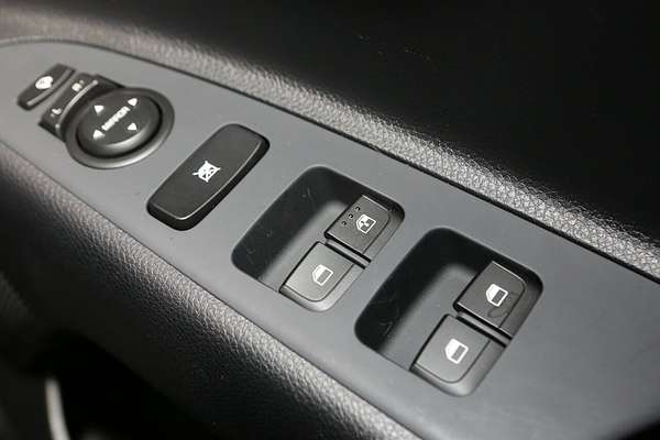 2024 Kia Stonic S YB