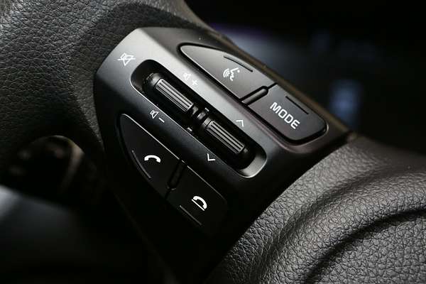 2024 Kia Stonic S YB