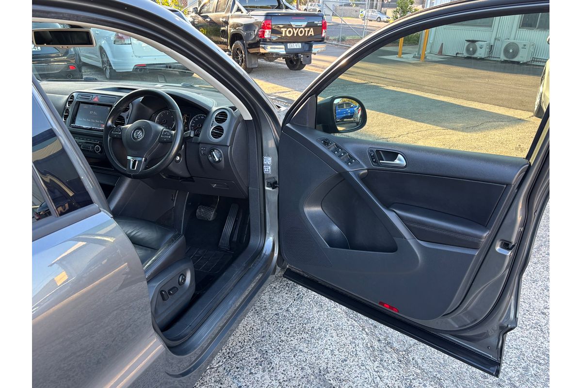2011 Volkswagen Tiguan 103TDI 5N