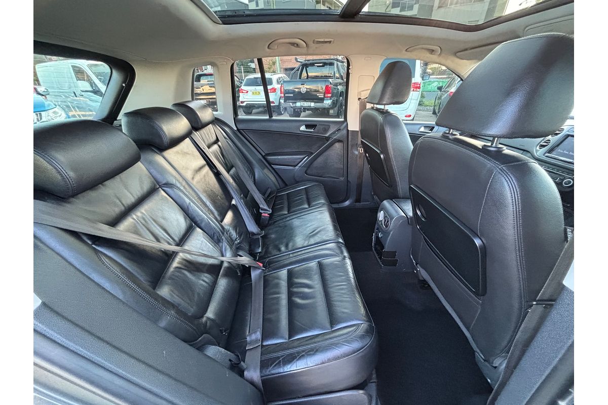 2011 Volkswagen Tiguan 103TDI 5N