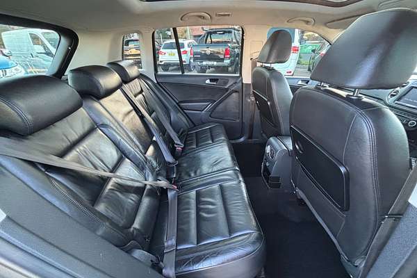 2011 Volkswagen Tiguan 103TDI 5N