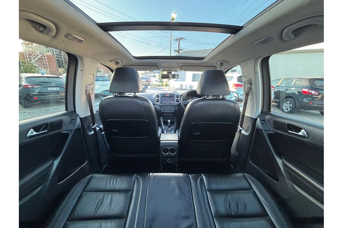 2011 Volkswagen Tiguan 103TDI 5N