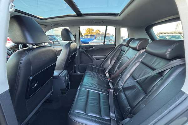 2011 Volkswagen Tiguan 103TDI 5N