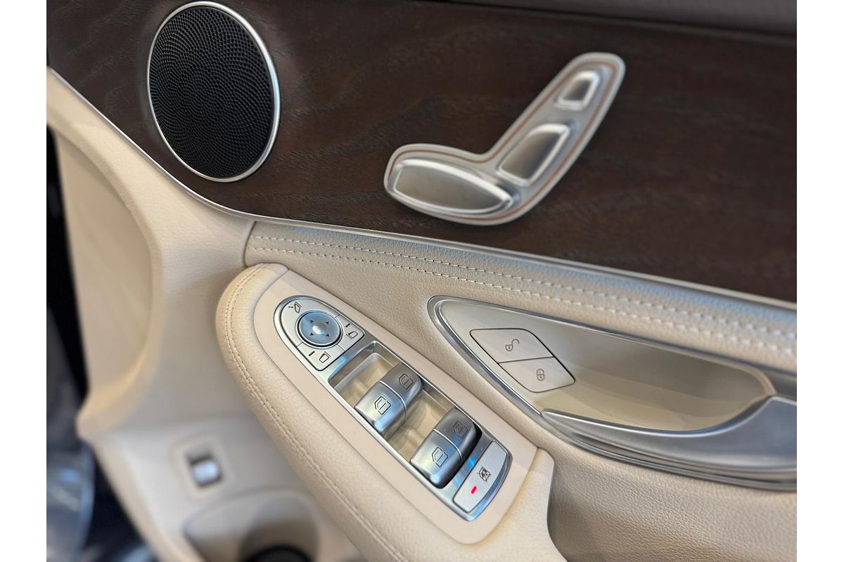 2015 Mercedes-Benz C-Class C250 W205
