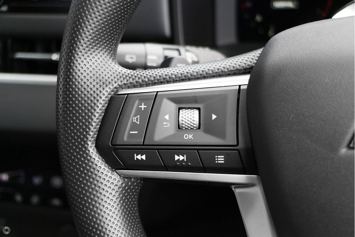 2025 Mitsubishi Outlander ES ZM