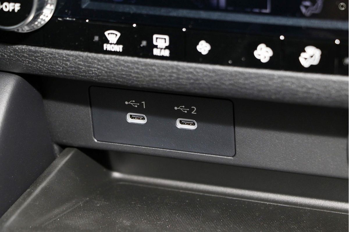 2025 Mitsubishi Outlander ES ZM