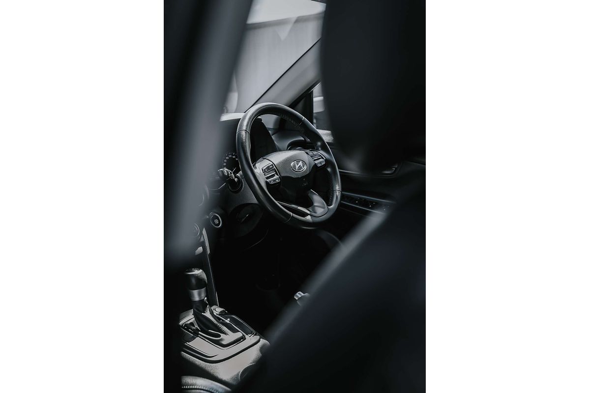 2020 Hyundai Kona Elite OS.3