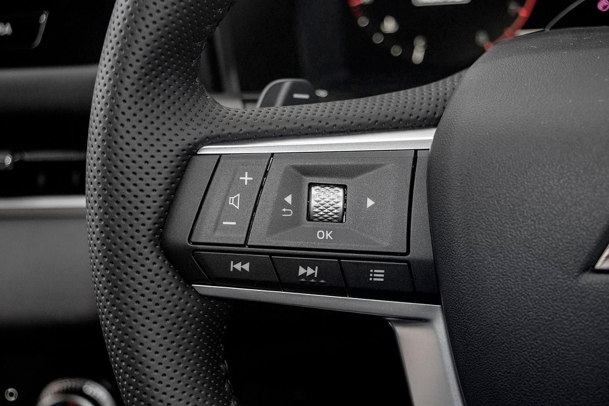 2025 Mitsubishi Outlander LS ZM