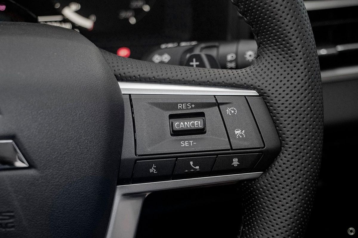 2025 Mitsubishi Outlander LS ZM