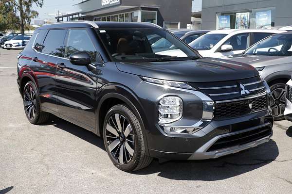 2025 Mitsubishi Outlander Exceed Tourer ZM