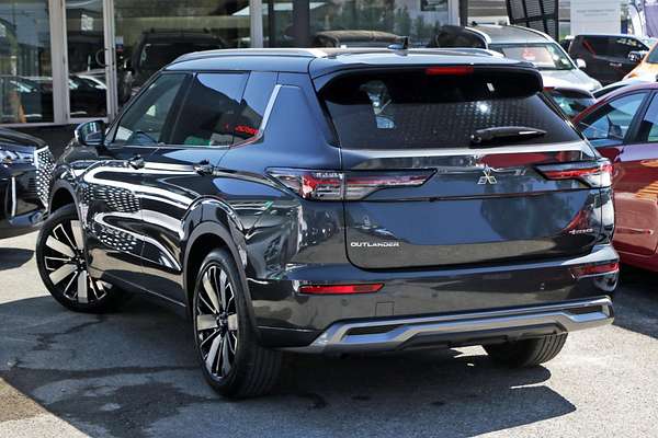 2025 Mitsubishi Outlander Exceed Tourer ZM