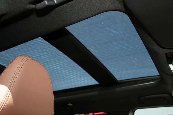 2025 Mitsubishi Outlander Exceed Tourer ZM