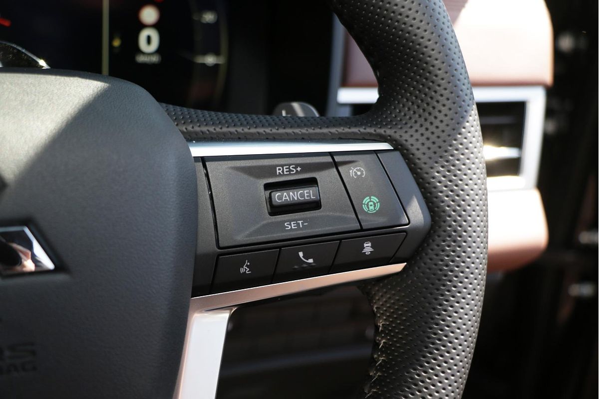 2025 Mitsubishi Outlander Exceed Tourer ZM