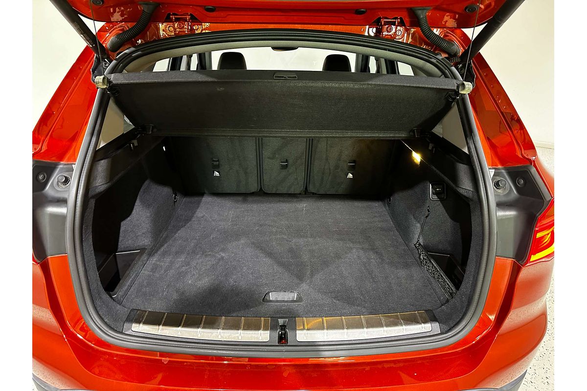 2019 BMW X1 sDrive18i F48
