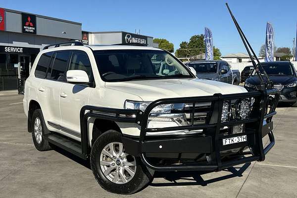 2019 Toyota Landcruiser Sahara VDJ200R